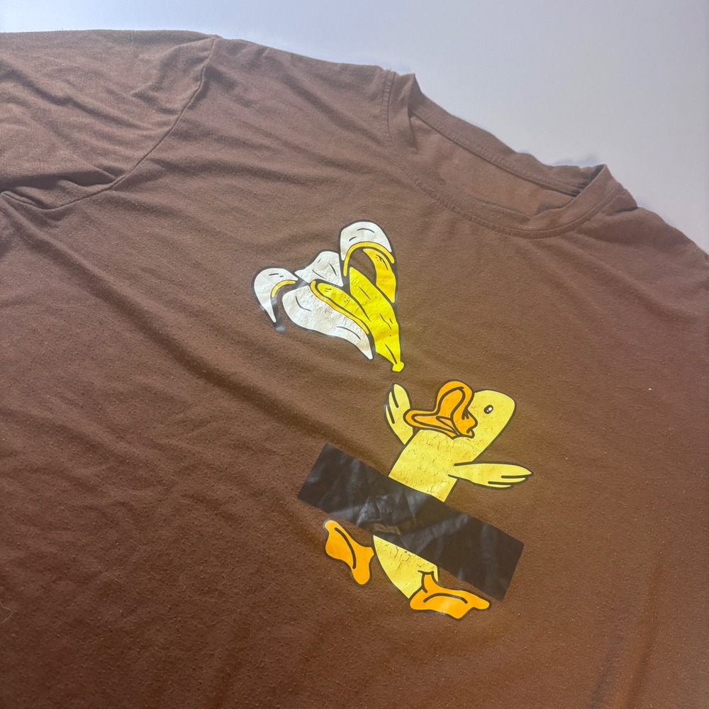 Banana Duck Graphic Print‎ T Shirt Short Sleeve Quirky Tee Brown Medium